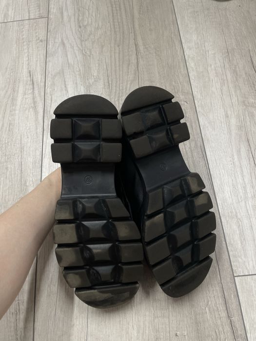 Лофери жіночі шкіряні 37 розмір