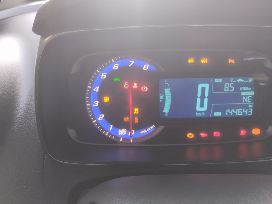 Chevrolet  Tracker джип 4х4 не дорого