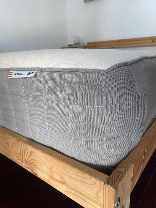 colchão casal Ikea HAMARVIK