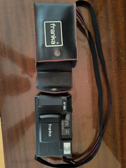 Máquina fotográfica Franka AF-600 38mm e respectiva bolsa de transport