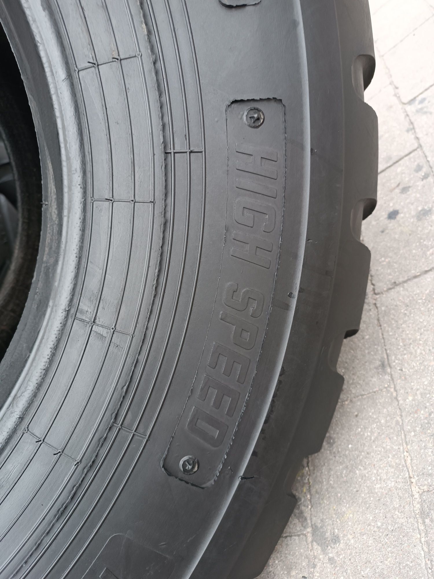 550/60-22.5 Alliance Flotation 328 550/60R22.5