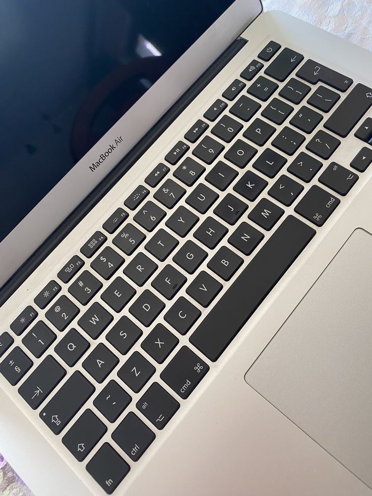 Apple MacBook Air 13,3" 1.4 GHz 4GB 128 GB