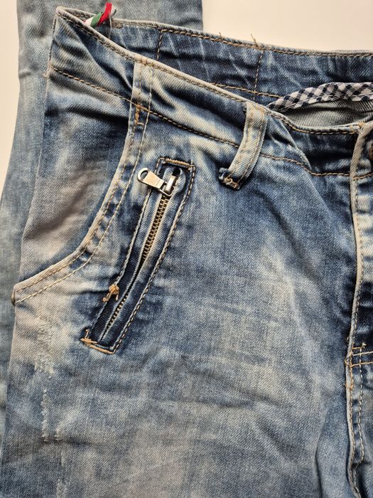 Spodnie dżinsowe w r. M