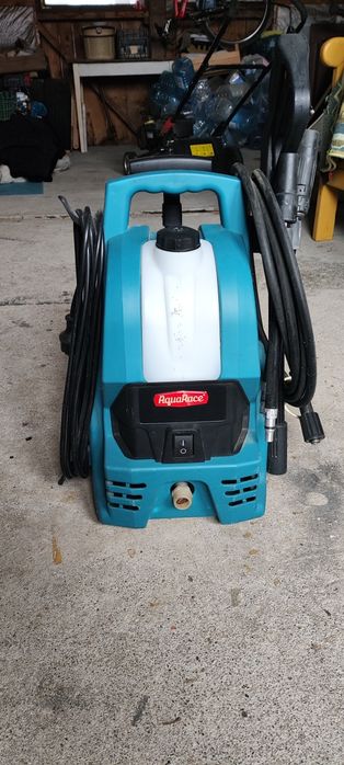 Мойка високого тиску.Кархер Майже новий.