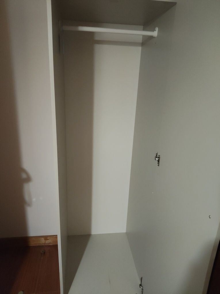 Roupeiro 1 porta