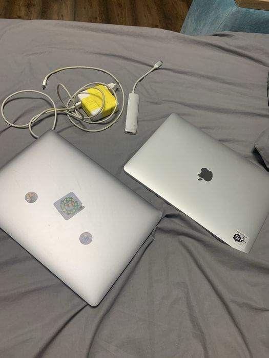 Macbook apple a1708