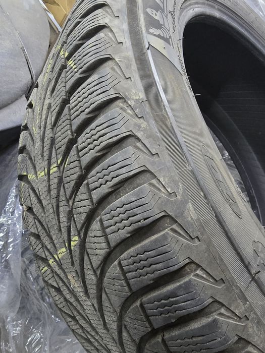 michelin latitude alpin