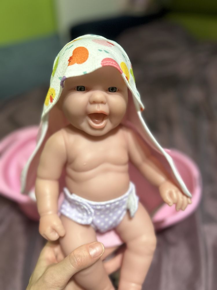 Lalka bobas do kąpieli, wanienka i akcesoria, ubranka Berenguer 33 cm