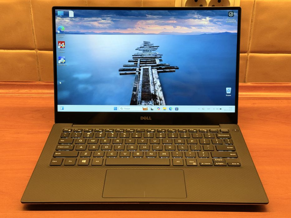 Dell XPS 13 9360, FHD IPS Touch, i5-7300U, 8 RAM, 256 m.2