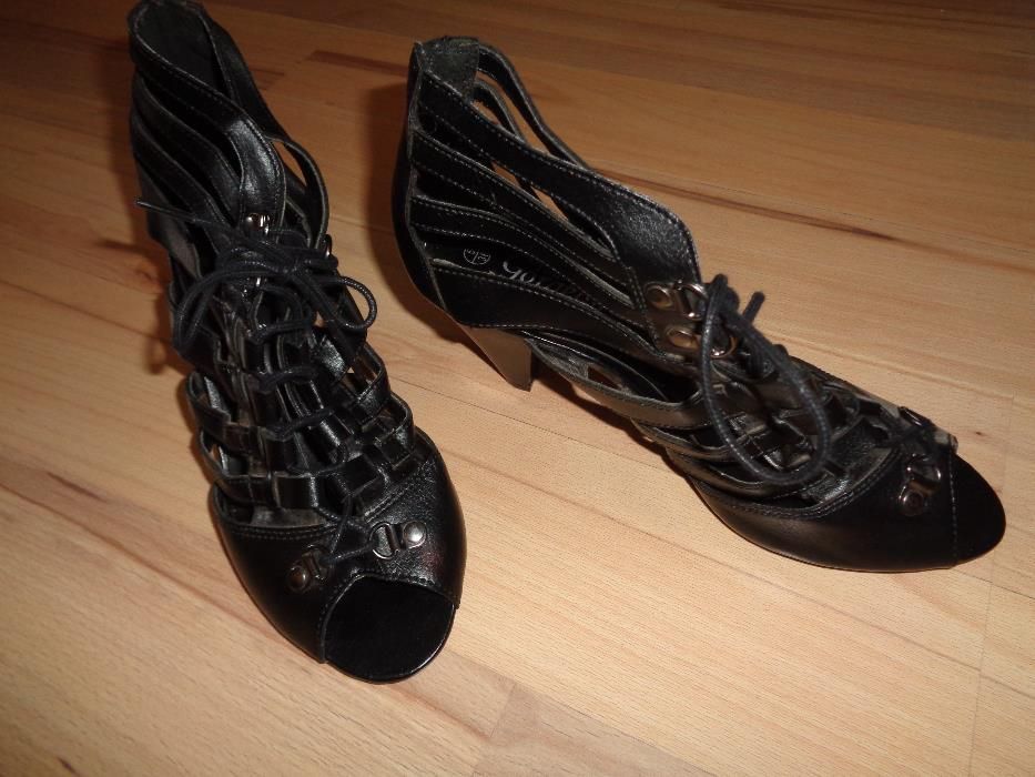 New Look wiązane letnie czarne buty czółenka sandały na obcasie paski