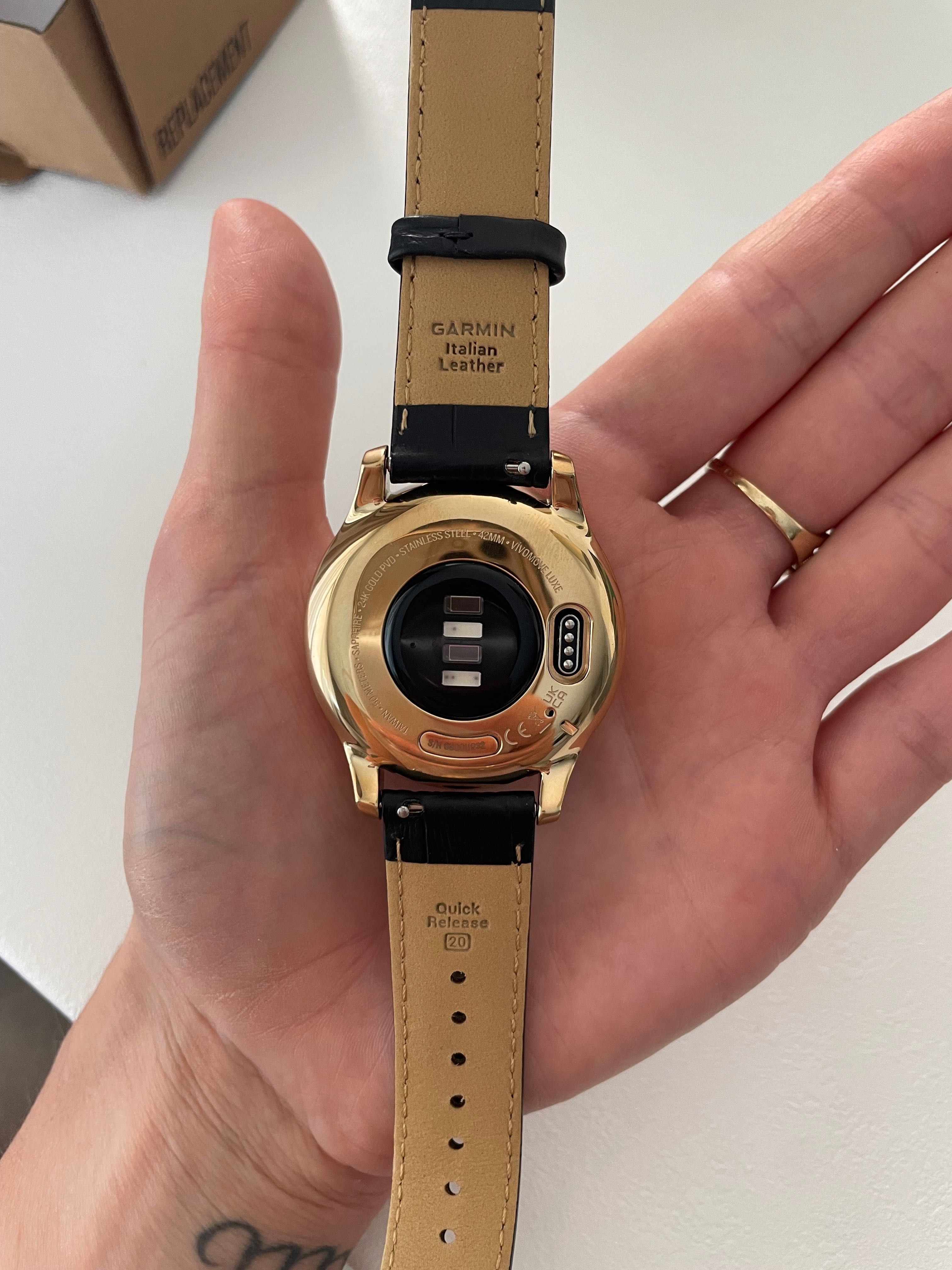 Sprzedam zegarek garmin vivomove luxe