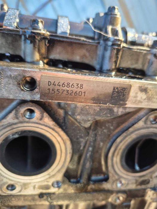 głowica silnika bmw n57 d30c d30b 7812.929 kompletna wałki
