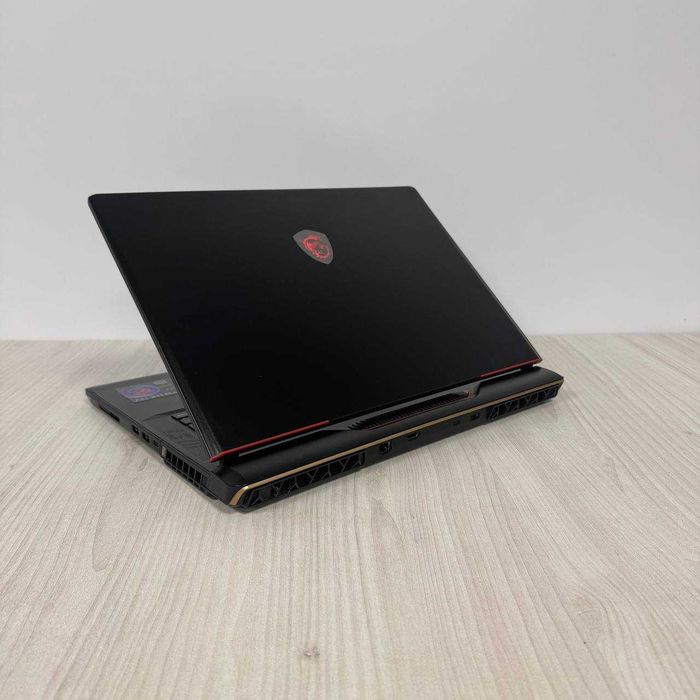 MSI Raider GE78HX 13VG 17.3" 240Hz i9-13950HX 32GB SSD 2TB RTX 4080