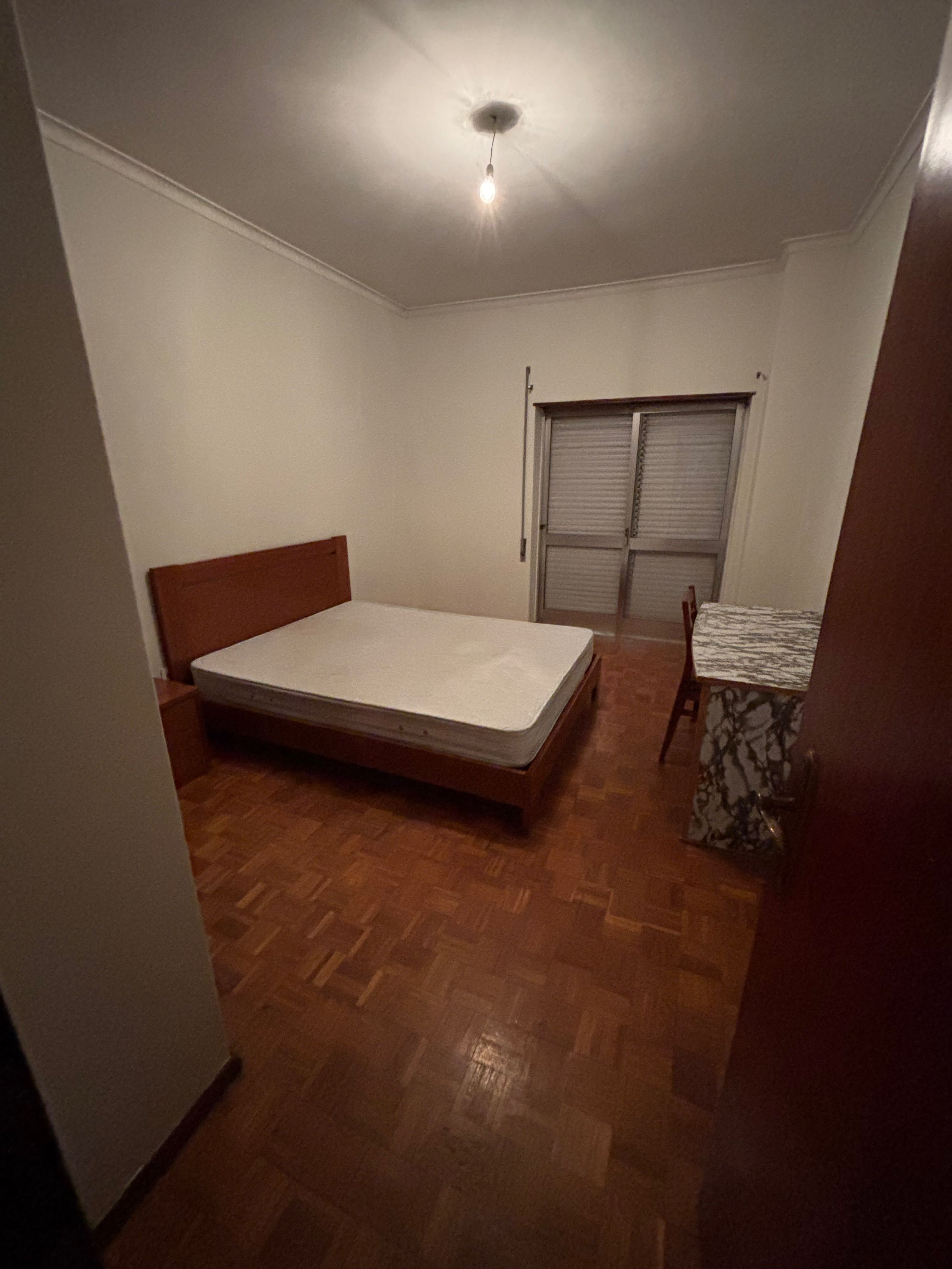 Quartos para arrendar a meninas estudantes, Viseu