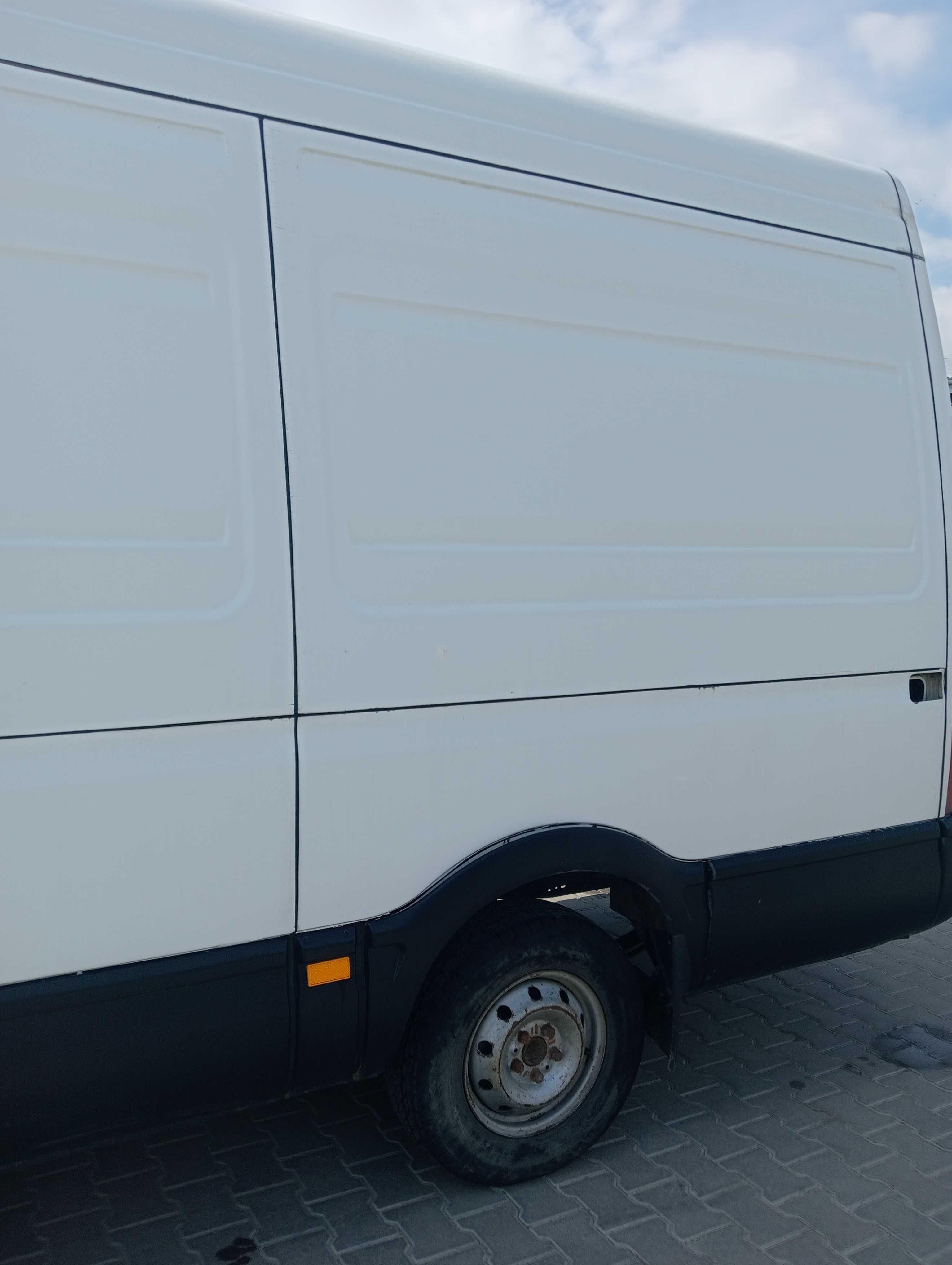 В продажу Iveco35s13