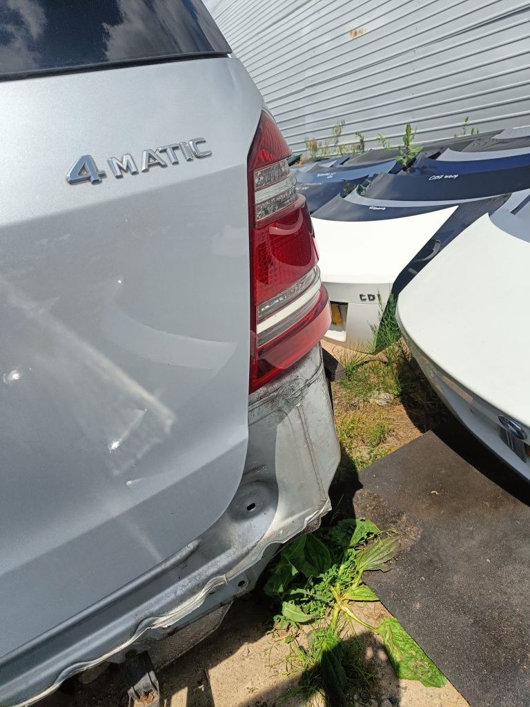 Klapa tył Mercedes GL X164 C775 Srebrna Stan bdb Wysyłka