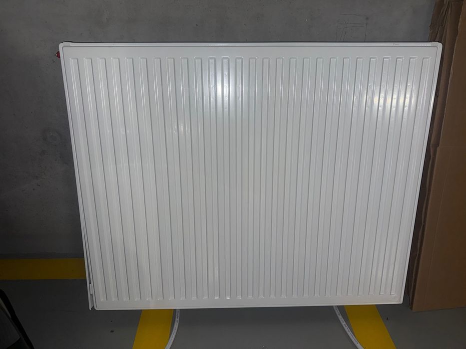 Grzejnik panelowy stalowy boczny 1100x900