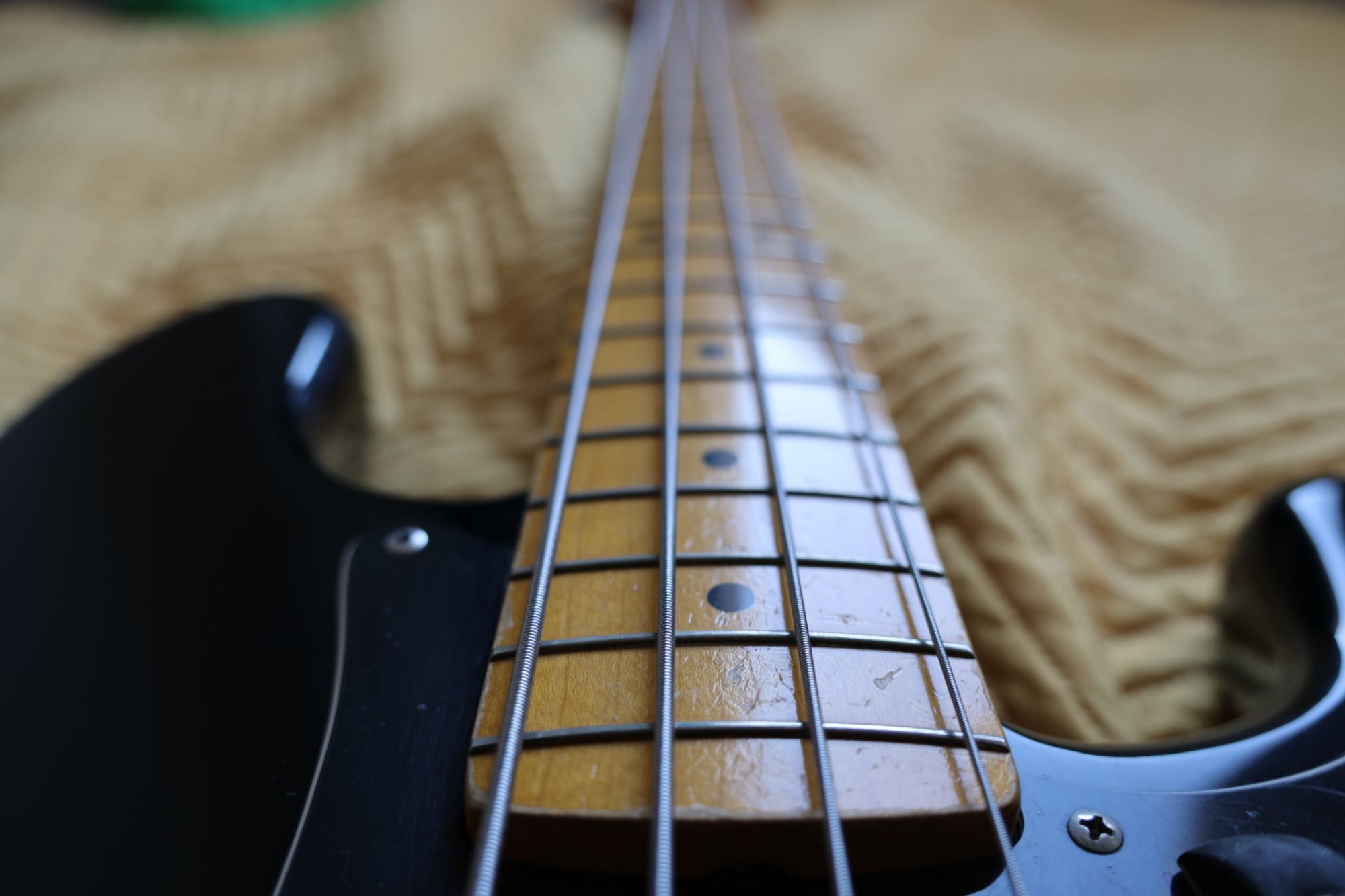 Gitara basowa Fender Precision Bass MIJ 1987-88