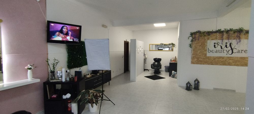 Alugo cadeira para cabeleireira