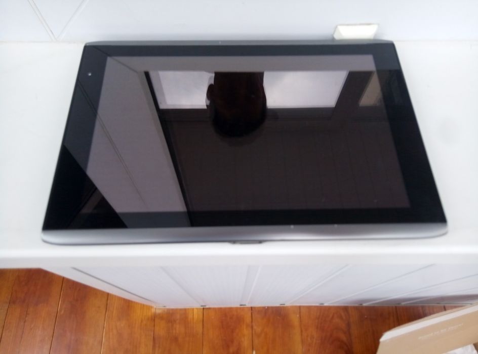 Планшет 10.1" ACER A500 32Gb. В комплекте чехол и зарядка