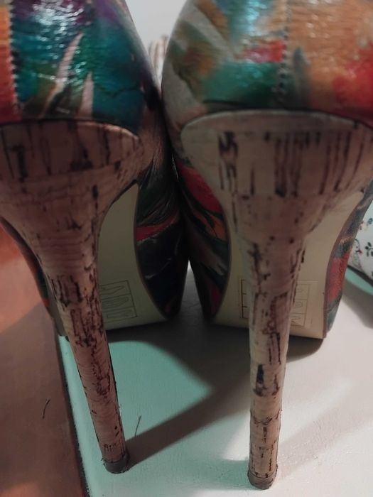 Sapatos Elegantes de Mulher