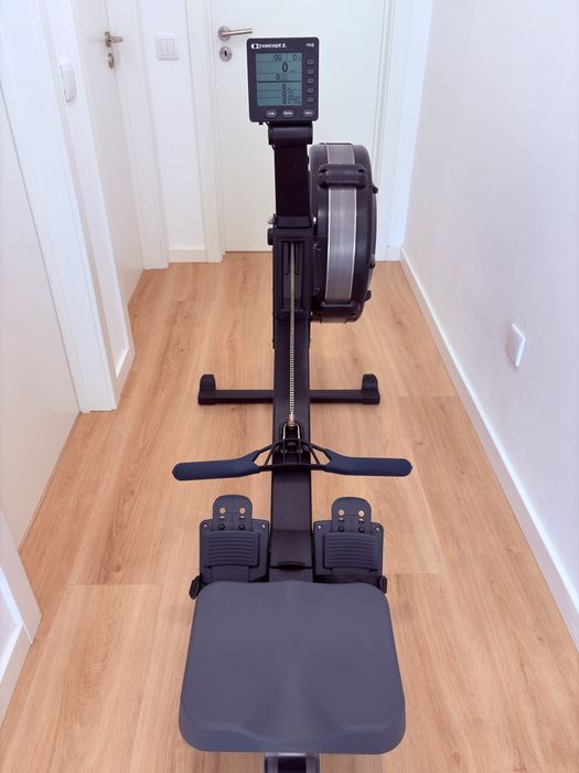 Máquina de remo Concept2 Model D com monitor PM5