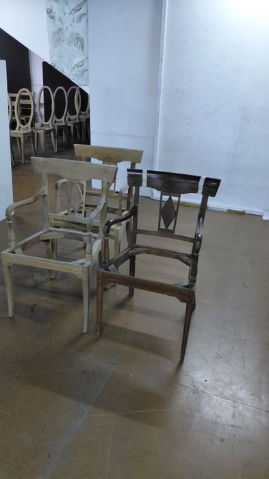 Cadeiras soltas (algumas bruto e por estofar) desde 10 eur