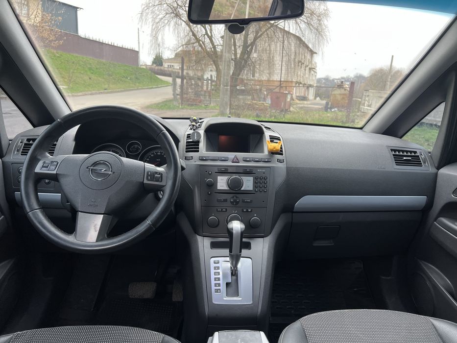 Opel Zafira 1.9 дизель
