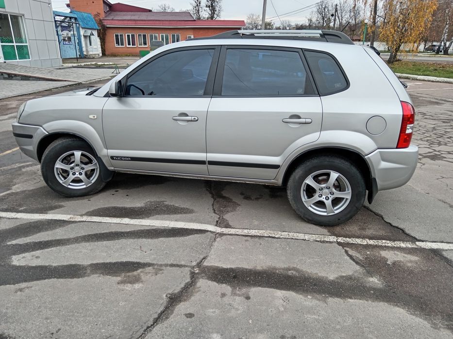 Hyundai Tucson 2005 2,0 бензин