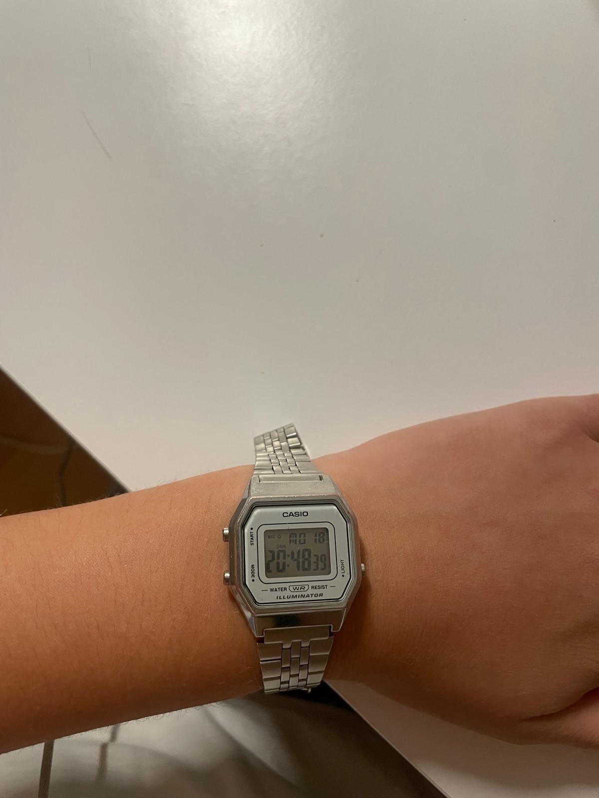 Relógio Casio prata