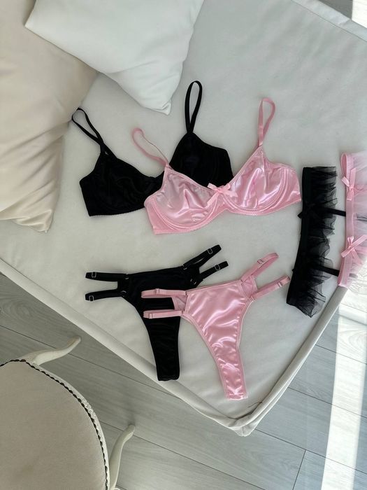 Комплекти еротичної білизни