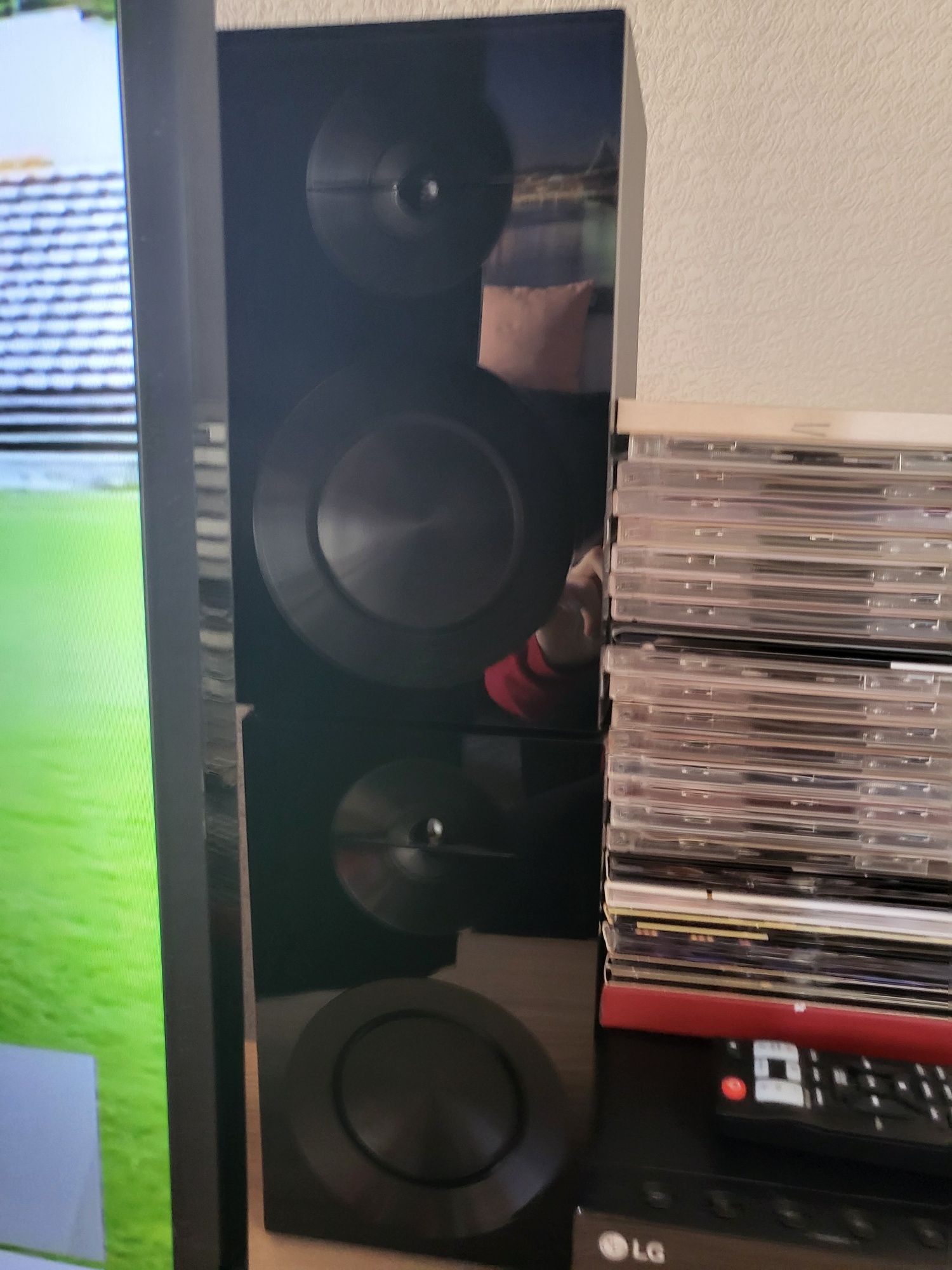 Aparelhagem LG com Bluetooth e comando