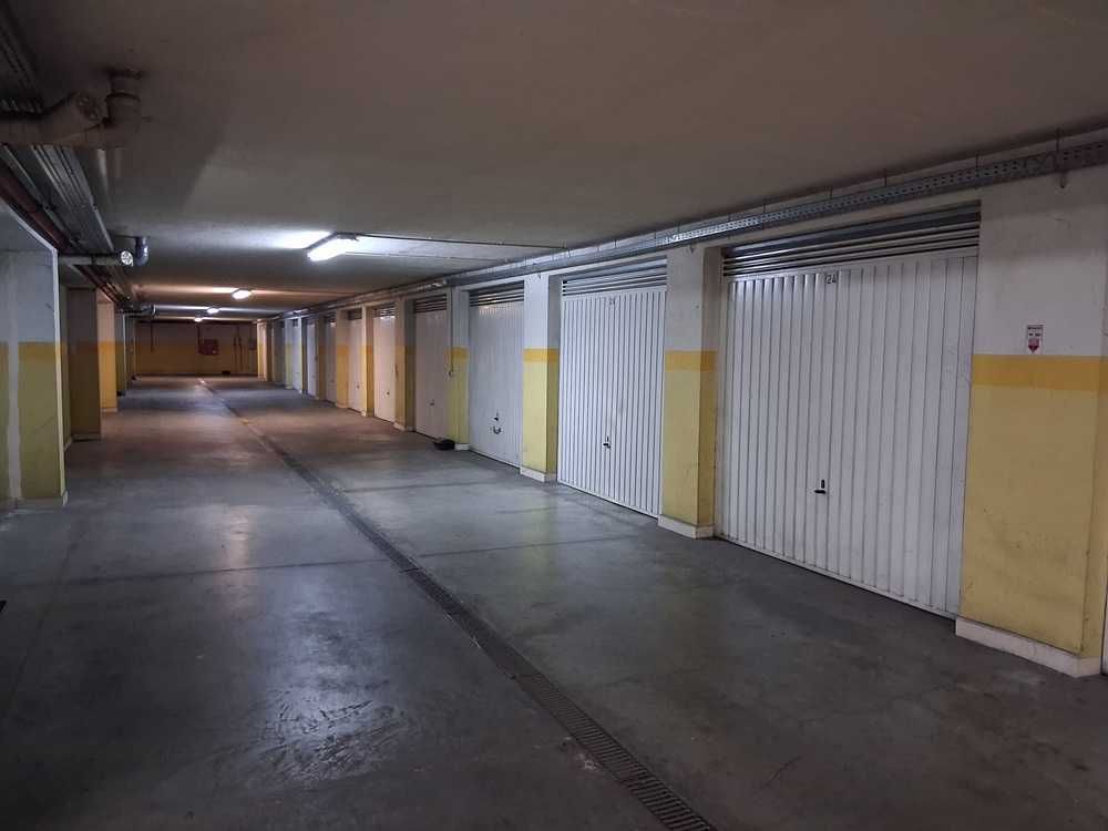 Garagens no centro do Montijo