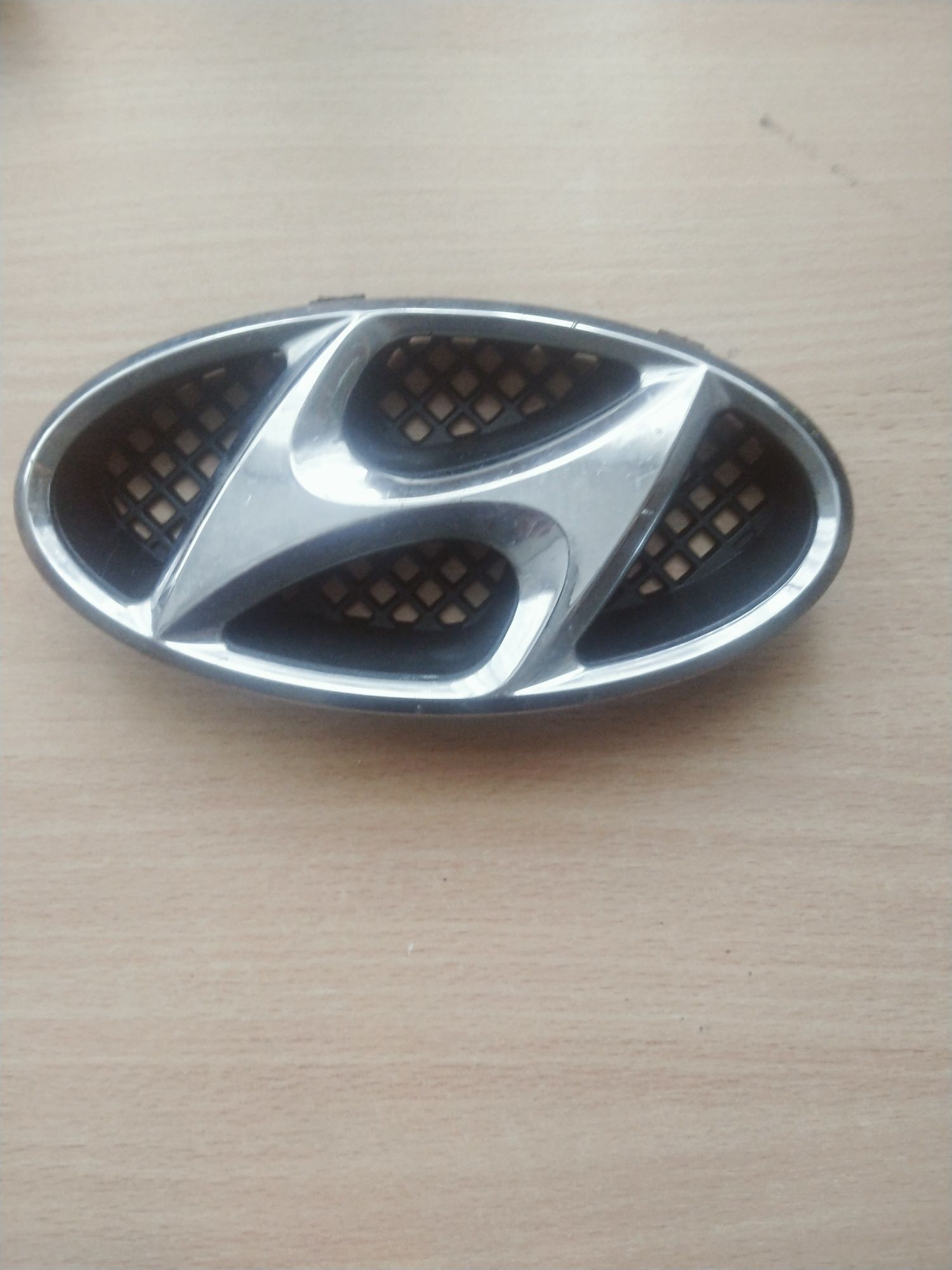 Эмблема Hyundai оригинал