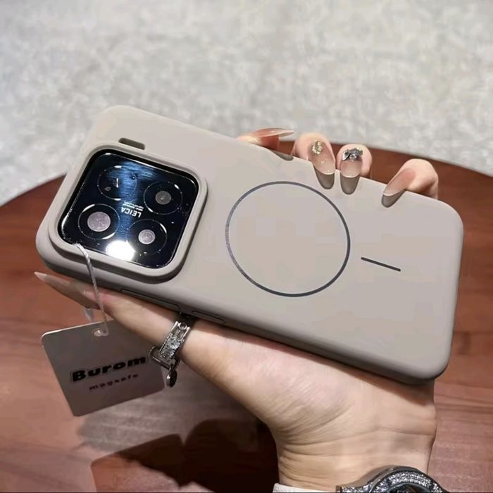 Чехол Magsafe для Xiaomi 15 Pro