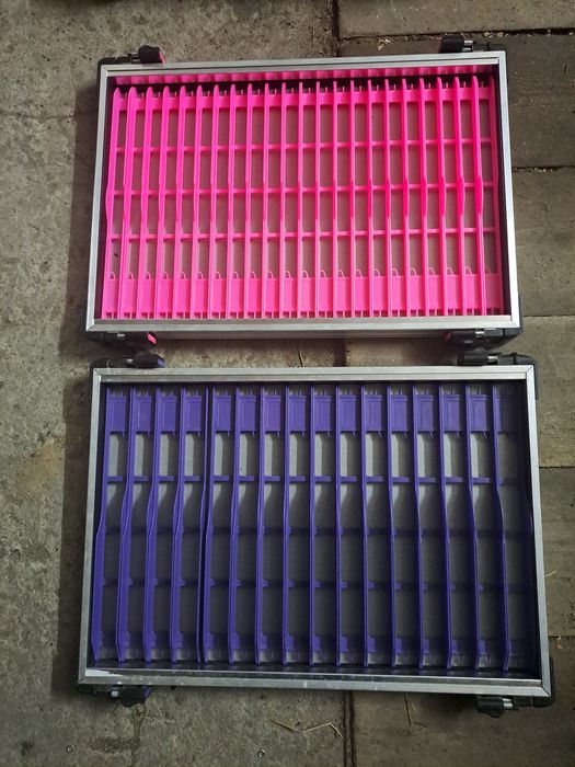 Dwie kasety 2x 3cm kaseta Rive z wypełnieniem, stan idealny