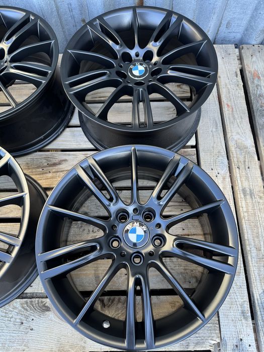 Диски 5/120r18 BMW original m різно широкі