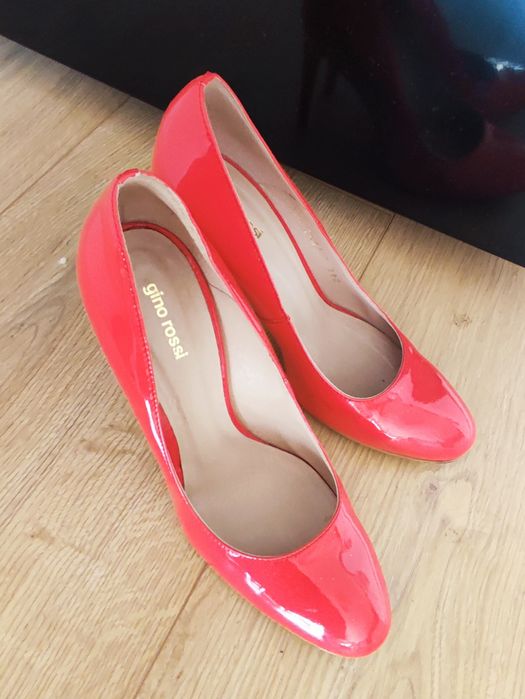 Czółenka Gino Rossi, koral