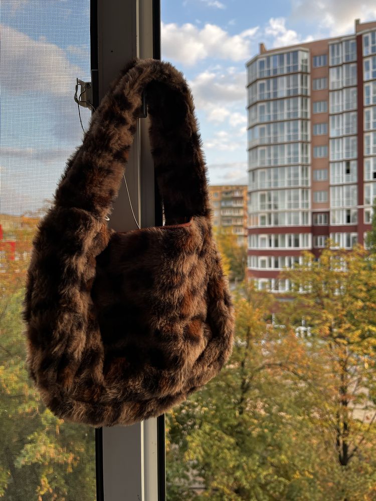 Сумка жіноча плюшева (YSL, Сумка багет)