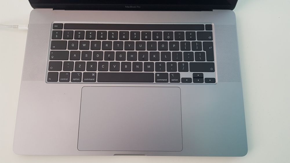 MacBook Pro 16 A2141 32GB/512GB