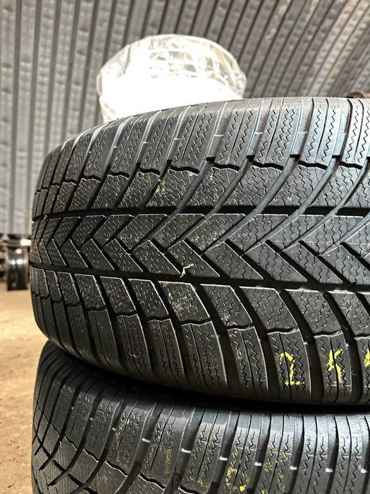 Шини Bridgestone Blizzak LM005 255/50 R19 зимові CA163