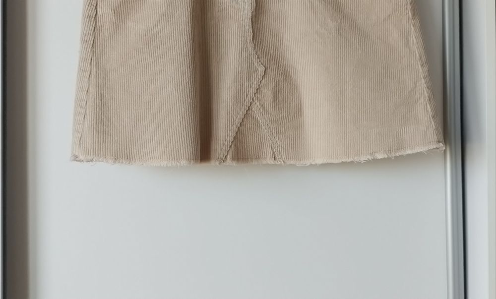 Spódnica mini sztruksowa Esmara rozm.L