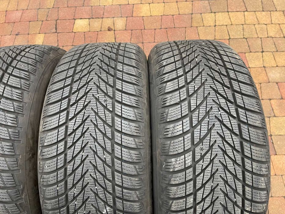 3712. Koła zimowe BMW G20 G21 5x112 ET30 225/50/17 Goodyear 7mm 2023r
