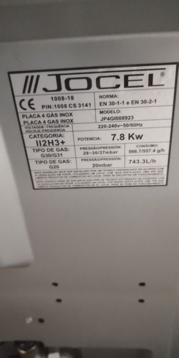 Placa a gás com ignição eletrica e 2 garrafas de gás seladas