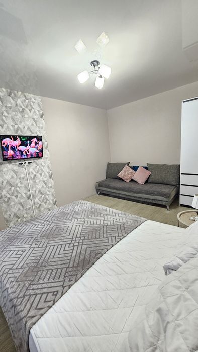 ПОСУТОЧНО  Одесская ХНУВС Гагарина с балконом