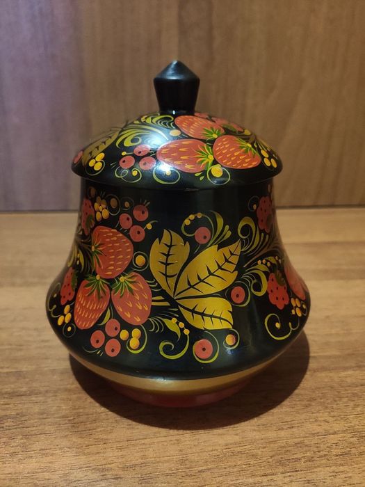 Хохломская роспись. Чайница/сахарница.