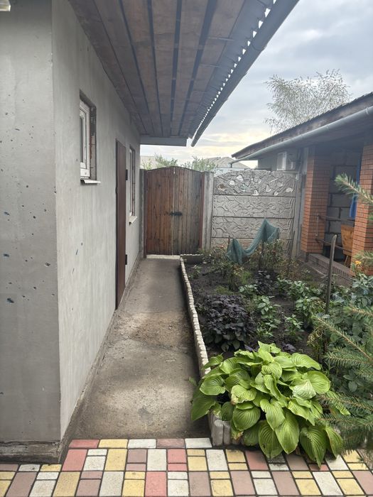 Продам одноповерховий будинок Ізюм,  район нефтяник