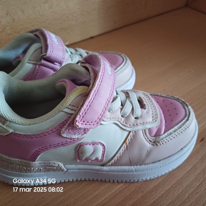 Sneakersy adidasy dla dziewczynki 26