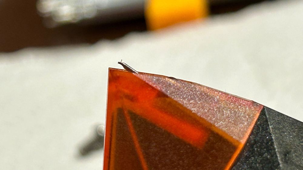 Продам головку звукоснимателя Ortofon 2M Red в отличном состоянии.