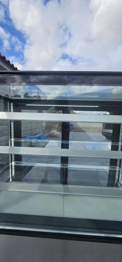 Vitrine expositora refrigerada